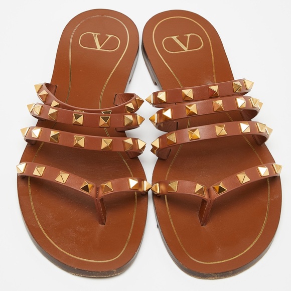 Valentino Garavani Brown Leather Rockstud Thong Flats Size 36 - Picture 1 of 7